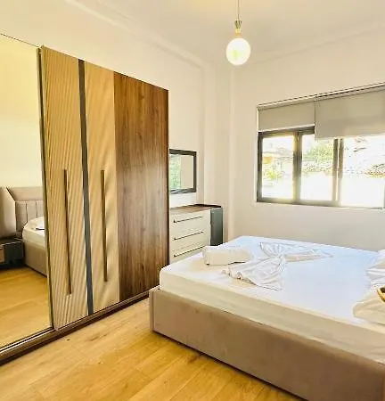 Апартаменты Prime Location Cozy Near Pazari I Ri