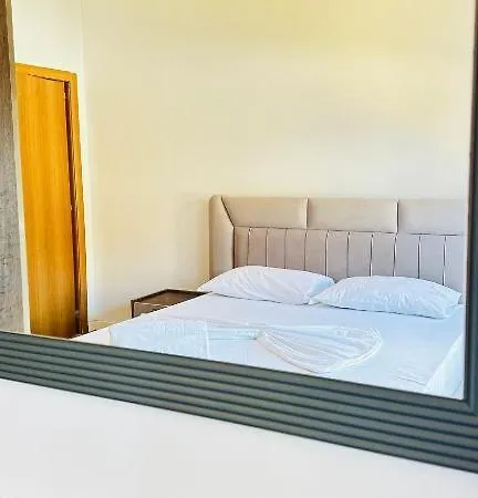 Prime Location Cozy Apartment City Centre * טיראנה
