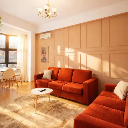 Center 4 Min To Skanderbeg Square *