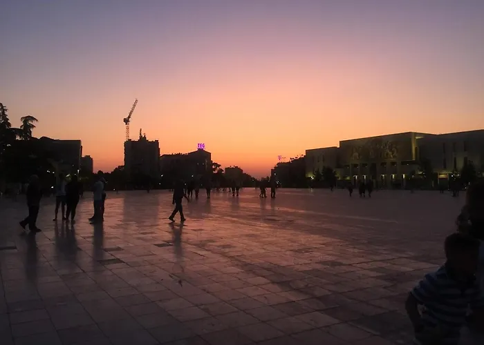 Prime Location Cozy Near Pazari I Ri شقة